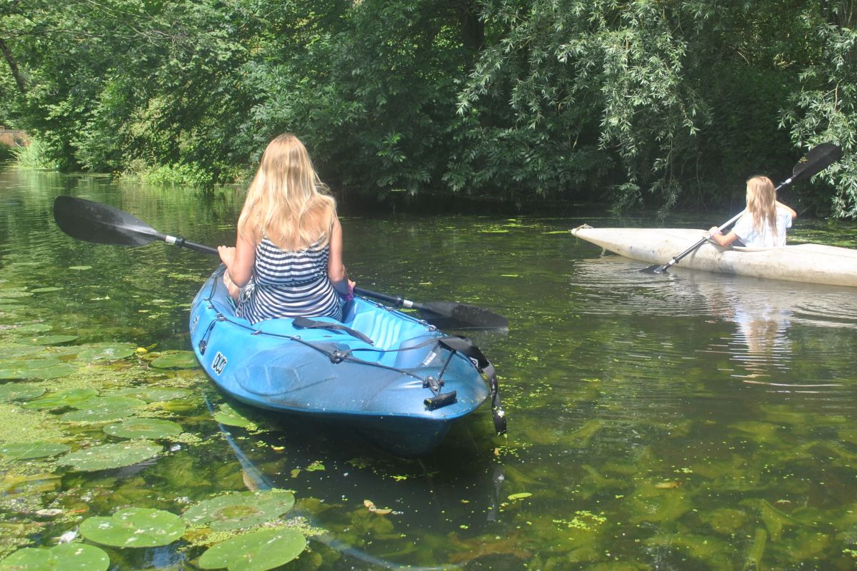 kayak or canoe launch at Boatmans holiday cottage Suffolk